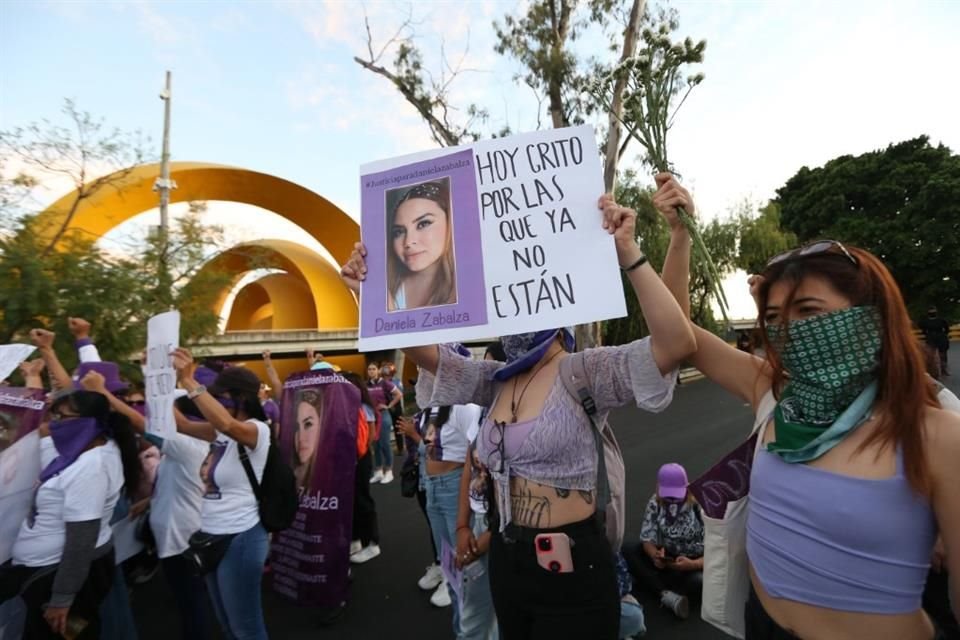 Miles de mujeres salen a las calles el 8 de marzo para exigir una vida libre de violencia, así como igualdad y defender sus derechos.