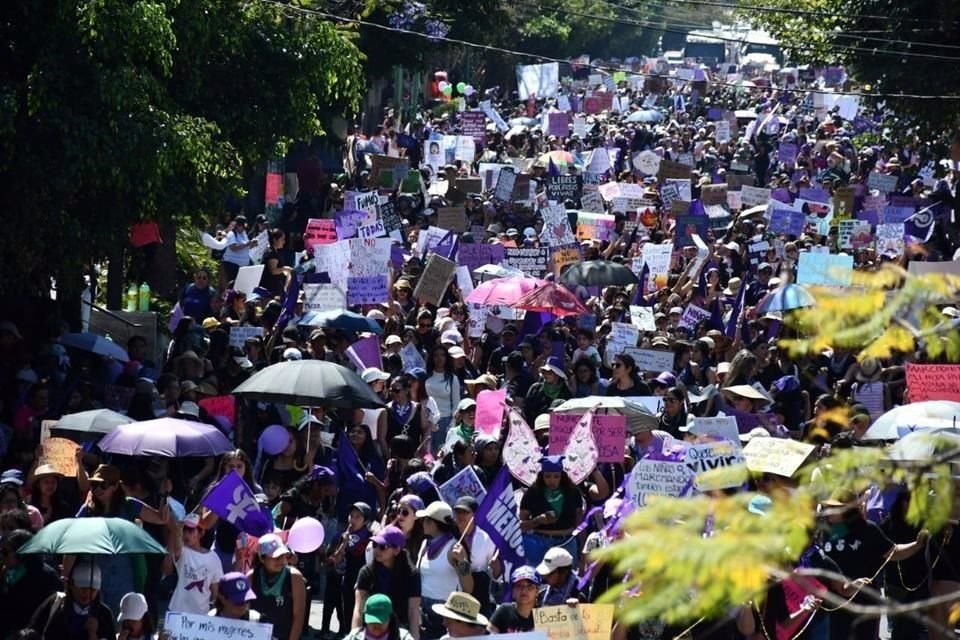 'Ni una más', gritaron cientos en Cuernavaca, Morelos