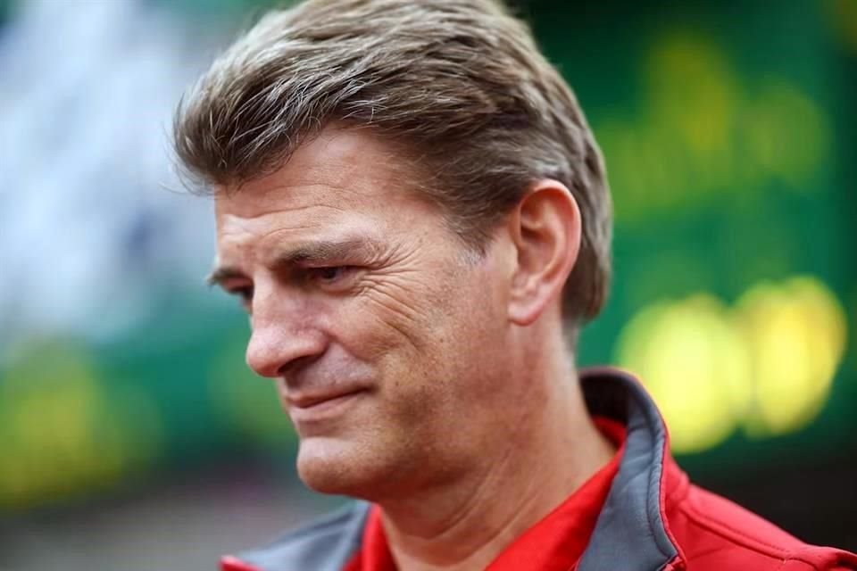 Graeme Lowdon dice que esperaron a tener la inscripción para comenzar con el tema de los pilotos.