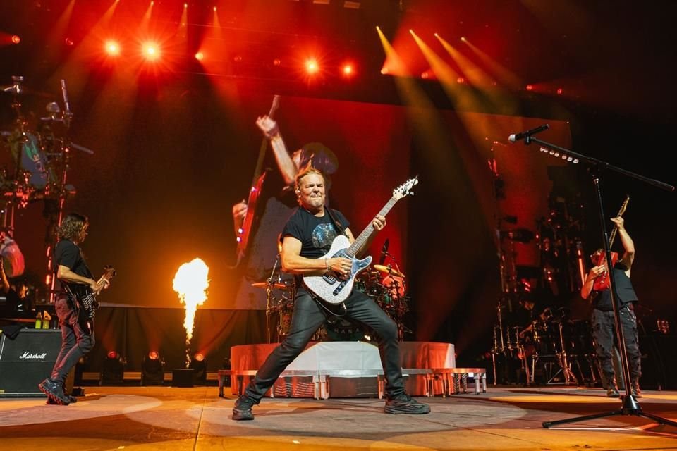 La banda de rock mexicana Maná, con su nueva gira, romperá el récord de Bruce Springsteen de más shows en arenas de Los Ángeles.