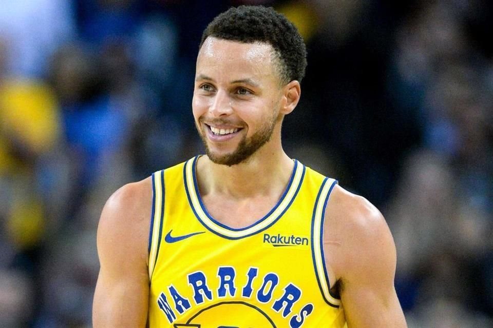 Stephen Curry aceptó un puesto como asistente de gerente general en los Davidson Wildcats de la NCAA, el equipo colegial donde brilló antes de llegar a la NBA.