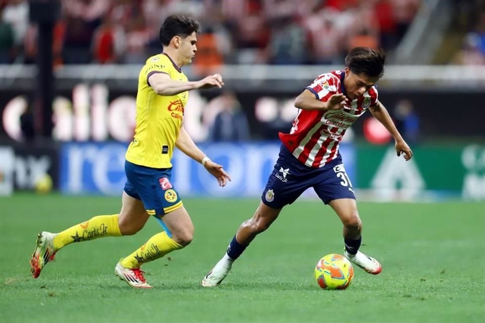 Chivas y América se enfrentan por tercera vez en una semana.