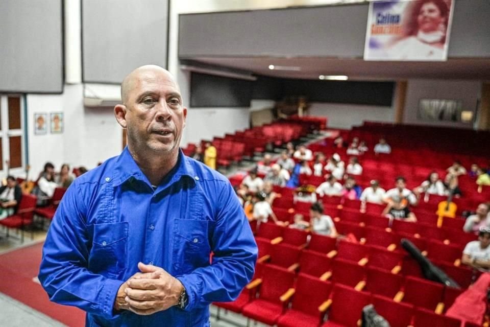 Fundada en 2009 por el repentista Lázaro Palenzuela (en la imagen), la Casa de la Décima es un baluarte en la defensa del Punto Cubano.