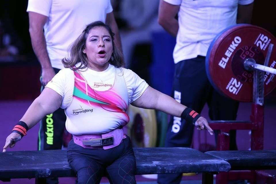 Amalia Pérez encabeza el equipo mexicano de pesas para Tokio.