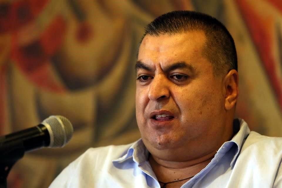 Carlos Servín (foto) puso queja en Judicatura y denuncia en Fiscalía Anticorrupción contra juez que habría favorecido a su hermano Horacio.