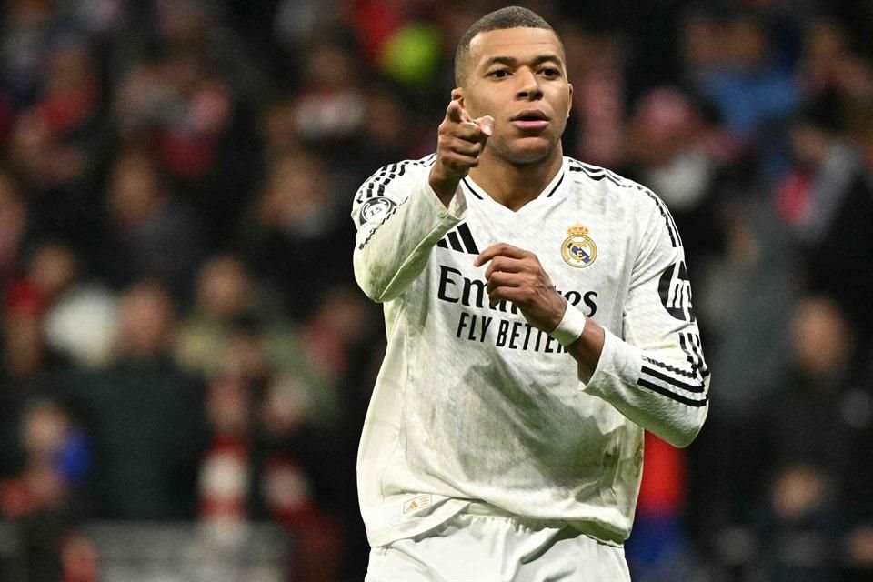 Real Madrid venció en penales 4-2 al Atlético y accedió a los Cuartos de Final de la Champions League, fase en la que enfrentará al Arsenal.
