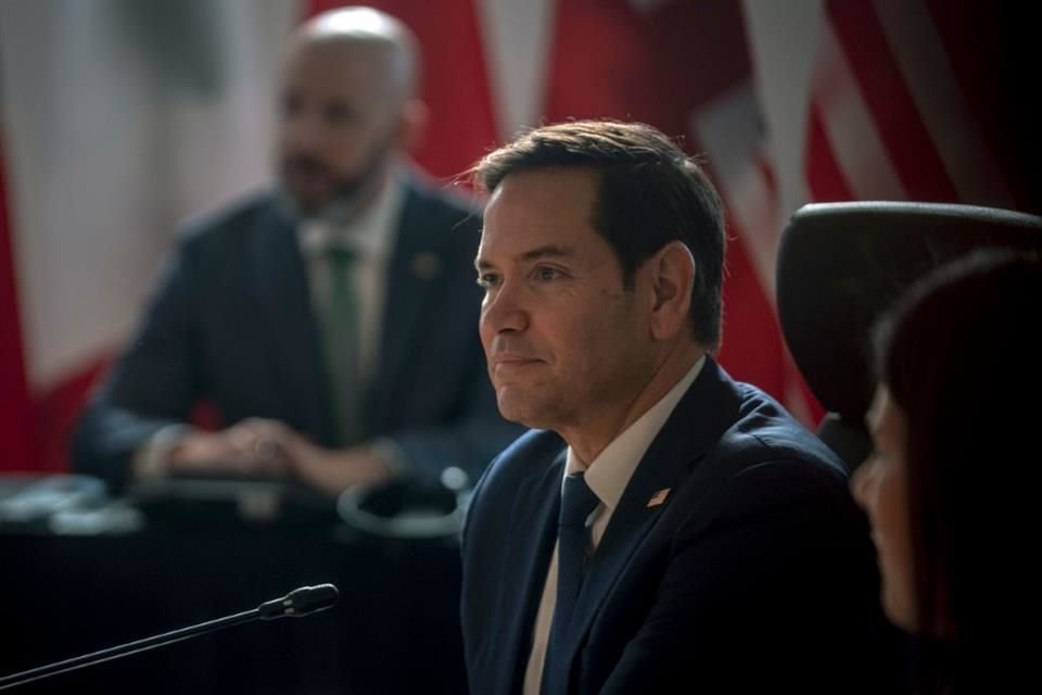 El Secretario de Estado Marco Rubio durante una reunión con la Ministra de Exteriores canadiense, en La Malbaie.