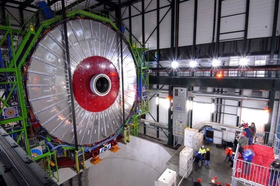 Científicos mexicanos colaboran en los experimentos del Gran Colisionador de Hadrones (LHC) en el Centro Europeo de Investigaciones Nucleares (CERN) desde 1994.