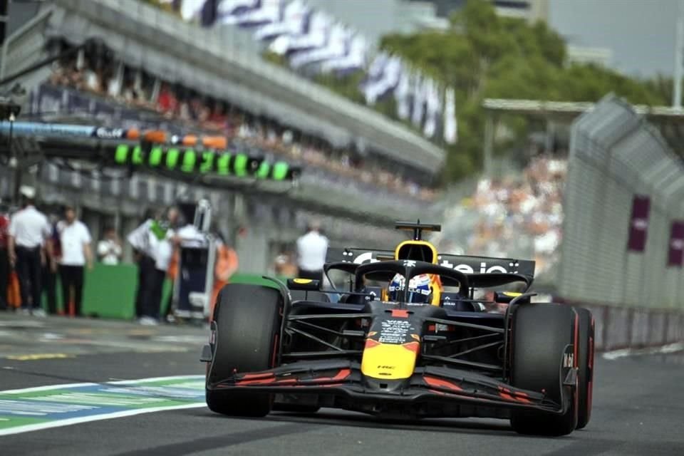 Pese a meter presión en la Q3, el tetracampeón Max Verstappen no pudo pasar del tercer puesto y desde esa posición largará en Australia.