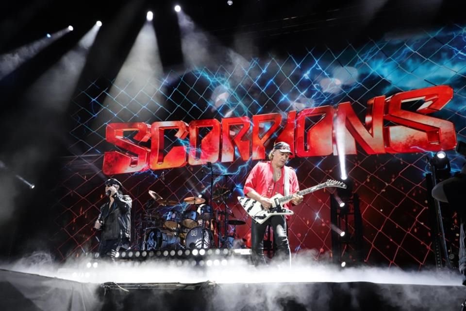 Los alemanes Scorpions, con su gira del aniversario 60, dejaron constancia de su poderío.