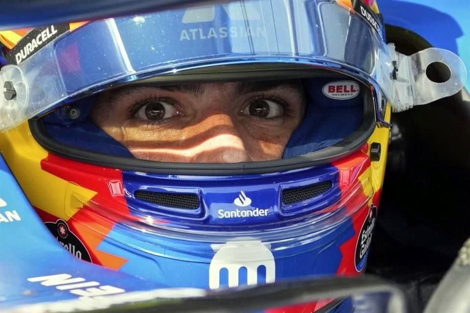 Otro que la pasó mal fue Carlos Sainz, quien chocó en la vuelta 2 y se despidió rápidamente en su presentación con Williams.