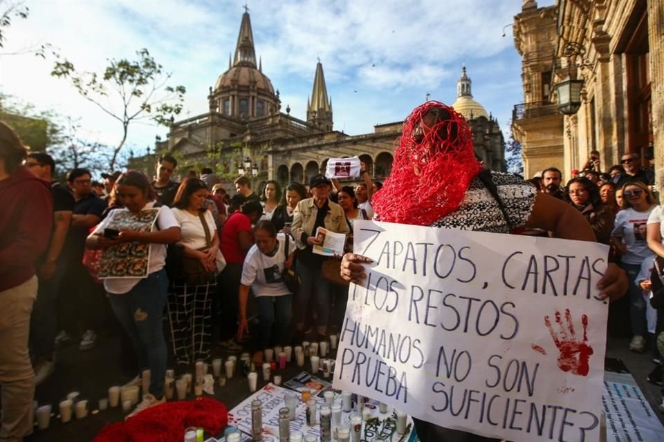 En la concentración se reclamó el actuar de las autoridades ante el caso.