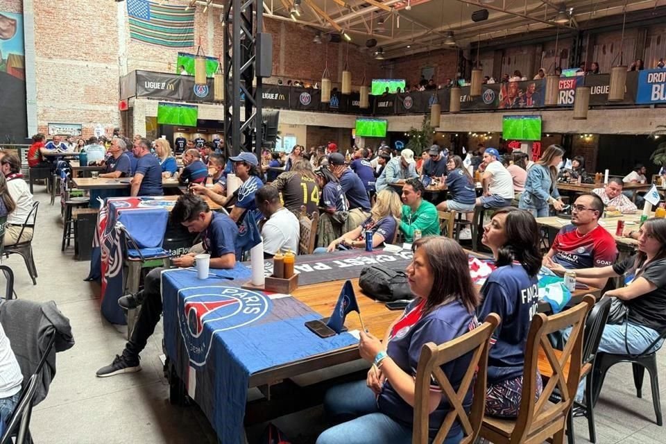 Los aficionados del Paris Saint Germain en México disfrutaron del Clásico ante el Marsella en una Watch Party realizada en la CDMX.