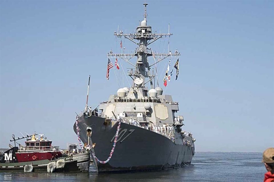 Un buque de Armada de Estados Unidos, equipado con misiles Tomahawk, se encamina al Golfo de México para participar en labores antidrogas.