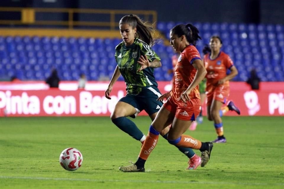 Tigres Femenil llegó a siete triunfos consecutivos tras golear 7-0 al Mazatlán.