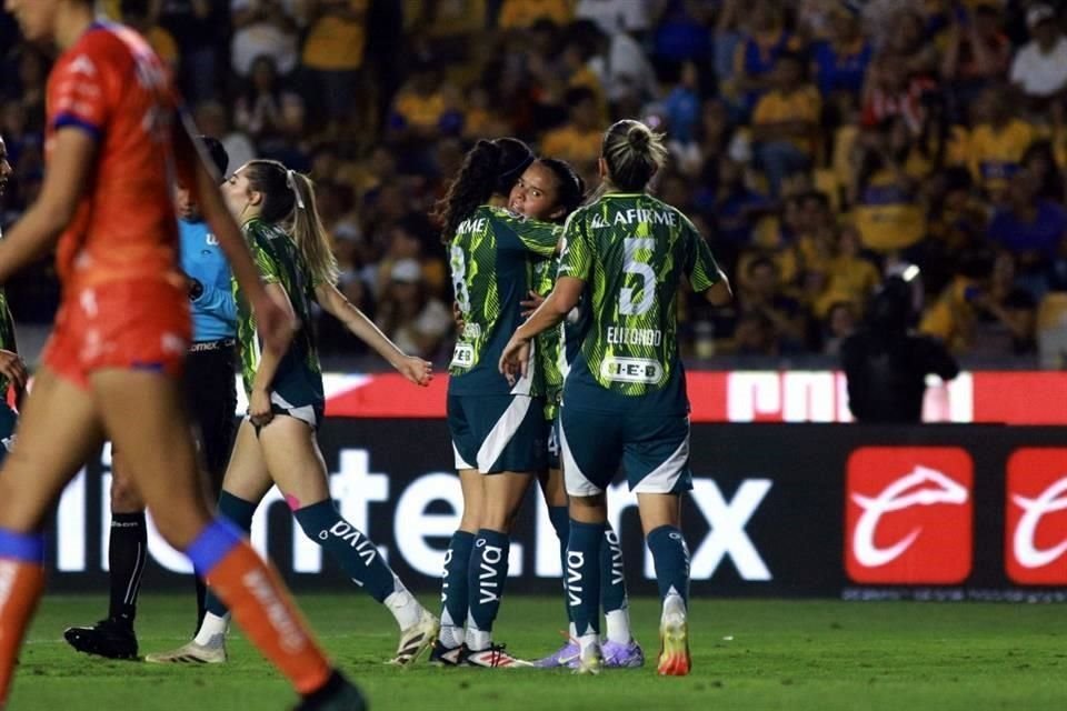 Tigres Femenil llegó a siete triunfos consecutivos tras golear 7-0 al Mazatlán.