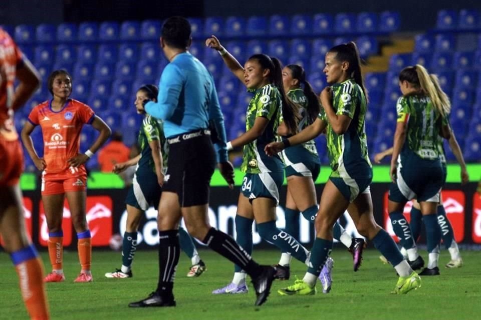 Tigres Femenil llegó a siete triunfos consecutivos tras golear 7-0 al Mazatlán.