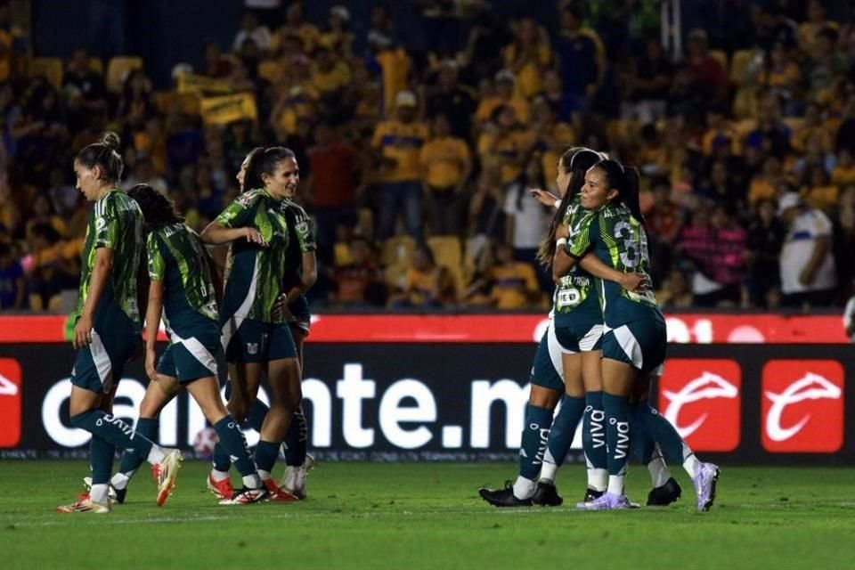 Tigres Femenil llegó a siete triunfos consecutivos tras golear 7-0 al Mazatlán.