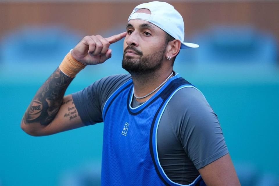 Nick Kyrgios venció a Mackenzie McDonald en el Masters de Miami y celebró su primera victoria en el circuito en casi dos años y medio.