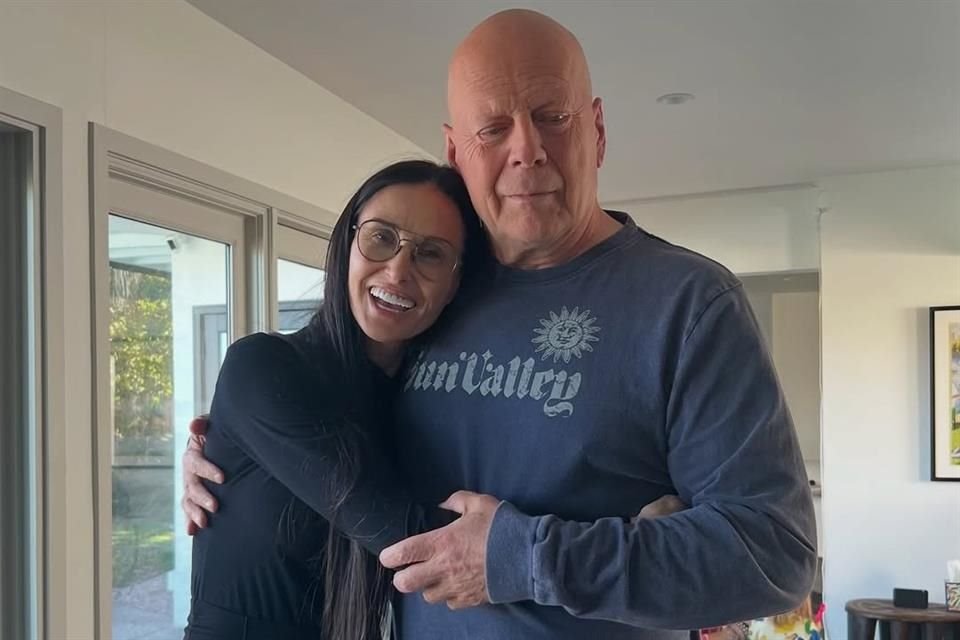 Bruce Willis celebró este miércoles sus 70 años de edad rodeado de amor familiar, como su ex Demi Moore, quien compartió unas emotivas imágenes.