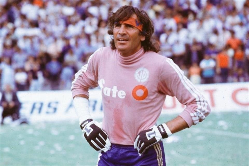 Hugo Gatti atajó en varios equipos de Argentina, siendo recordado en Boca Juniors.