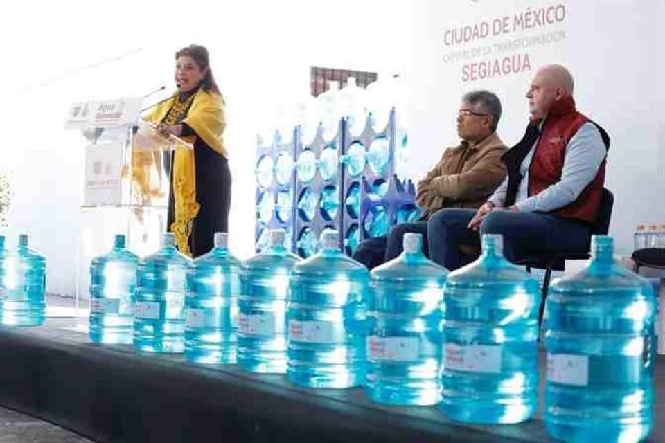 Brugada señaló que buscarán aumentar la infraestructura para distribuir el líquido en un mayor número de alcaldías.