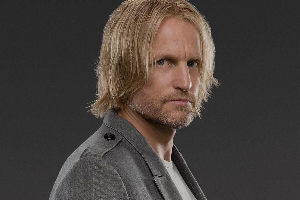 En la nueva entrega, Haymitch Abernathy es elegido como uno de los concursantes, por lo que todos sus sueños se rompen en pedazos. Lo separan de su familia y de su amada, y lo envían al Capitolio.