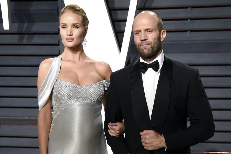 ¡Rosie Huntington-Whiteley esta embarazada! Espera su segundo bebé con Jason Statham.