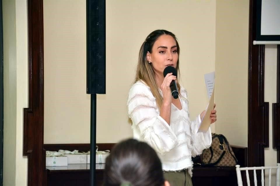 Fernanda Escalera es fundadora de Caminando Juntas, un proyecto dedicado a brindar apoyo emocional a las madres.