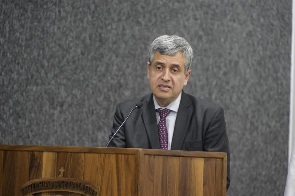 En la Vicerrectoría Ejecutiva designó a Héctor Raúl Solís Gadea,