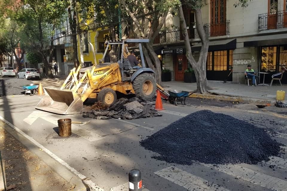 Las obras se suspendieron el miércoles y, desde entonces, maquinaria y material permanecen sobre Durango. 