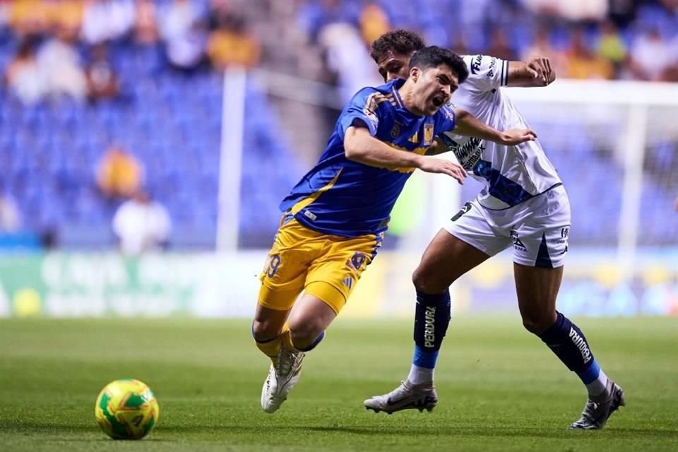 Tigres genera pocas ocasiones de gol.