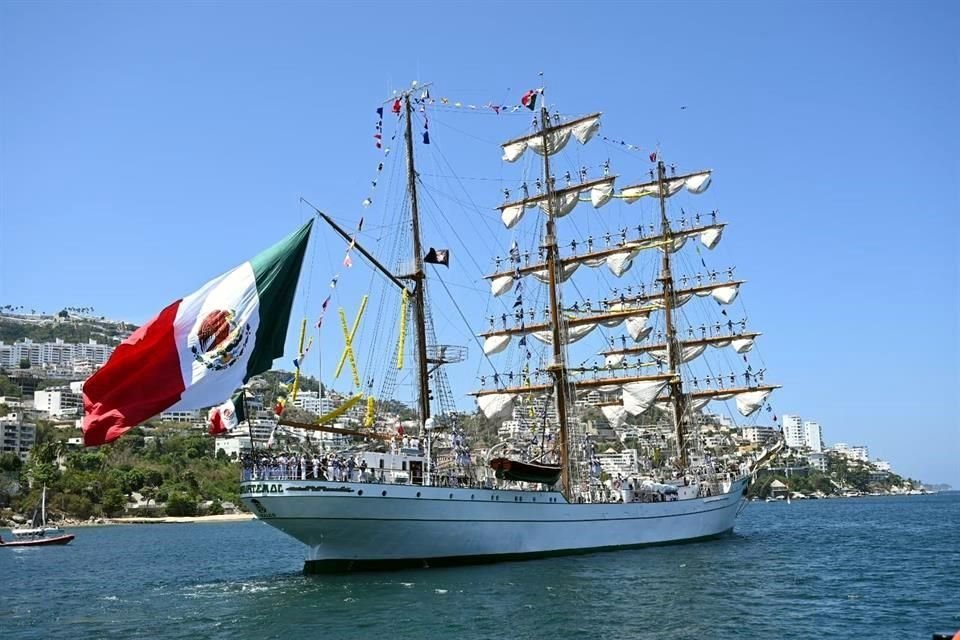 Buque Escuela 'Cuauhtémoc' zarpó este domingo 6 de abril desde el puerto de Acapulco, Guerrero, para iniciar viaje de instrucción con una duración de 254 días.