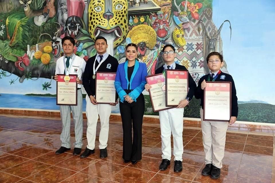 La gobernadora reafirma su compromiso con la paz, el arte, la salud y el bienestar de la niñez.