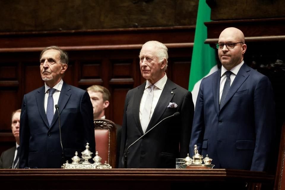 El Rey también destacó la cooperación de Londres con Roma y Tokio en el proyecto de avión de combate del futuro.