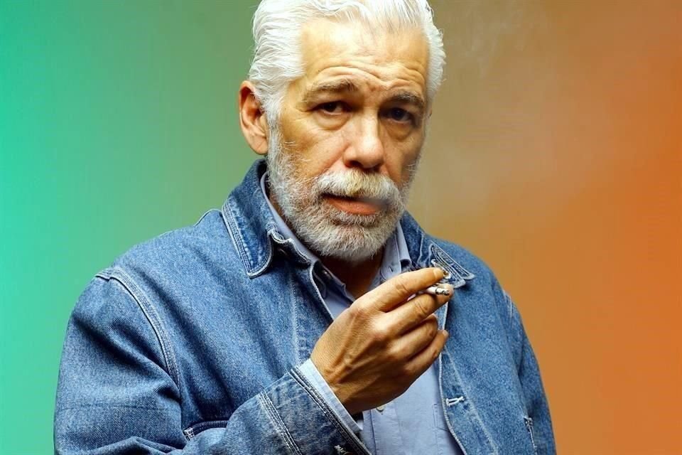 La película fue dirigida por José Estrada, quien pidió que le dieran la oportunidad a su hijo, Luis Estrada (en foto), de integrarse como asistente para que ganara experiencia.