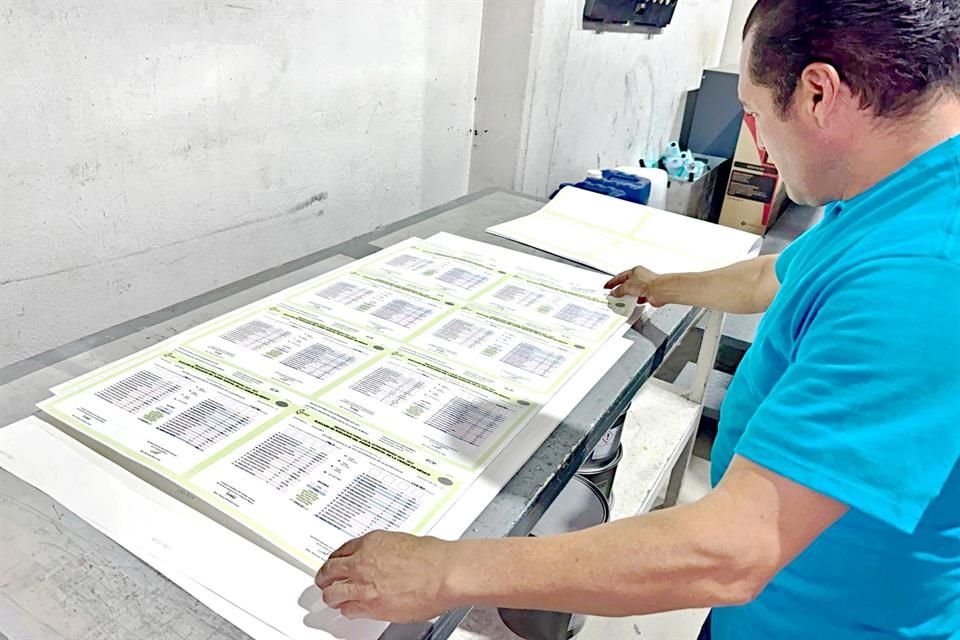 A MÁXIMA CAPACIDAD. Se tiene previsto que en dos semanas sean entregadas al IECM las boletas del proceso electoral.