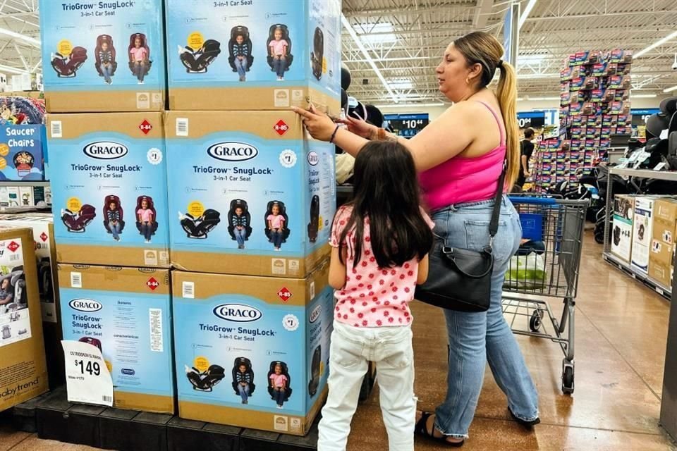 Con el repunte de la inflación surge el riesgo de estanflación en México, sobre todo si la alta volatilidad del tipo de cambio sigue presionando al alza los precios de las mercancías, alertó en un análisis Banco BASE.