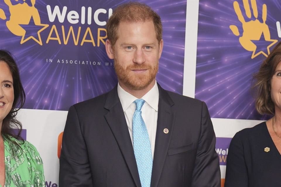 El Príncipe Enrique, hijo del Monarca Carlos III, ha afirmado que su protección policial fue retirada con intención de retenerlo en RU.