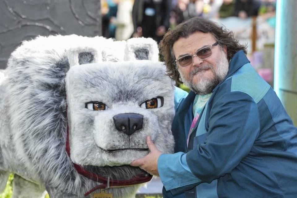 Jack Black apareció de sorpresa en algunos cines de EU para pedirle a la audiencia que no cause alboroto al ver 'Una Película de Minecraft'.