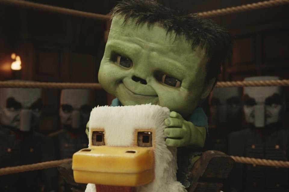 Una escena en particular que ha desatado la tendencia en TikTok y otras redes sociales es el momento del 'chicken jockey', en el que una criatura de Frankenstein monta un pollo en una batalla.