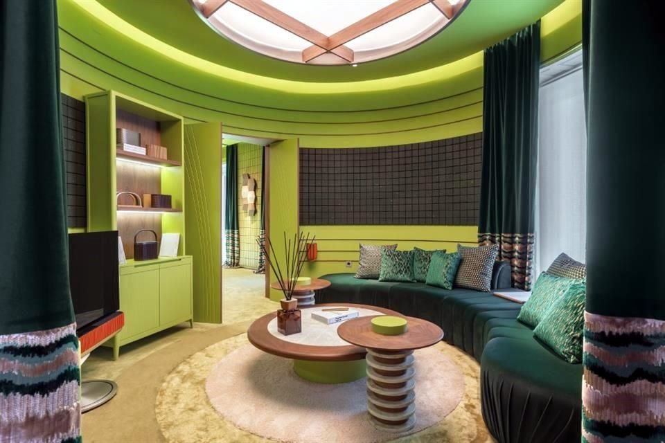 La estética de Atelier Art Gallery, en casa Decor 2025, rompe con la sobriedad imperante de años anteriores.