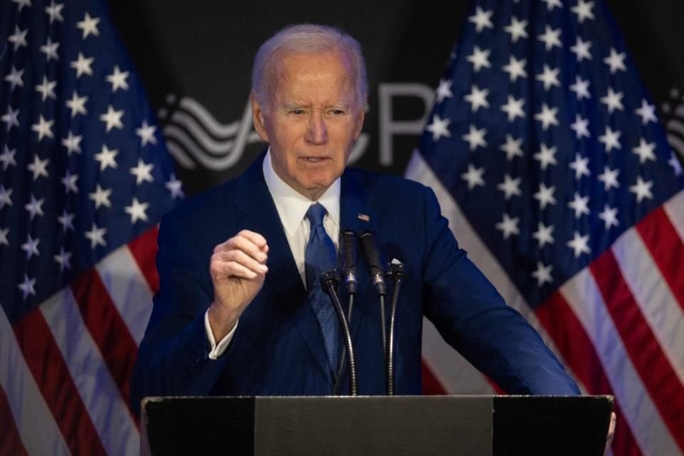 El ex Presidente Joe Biden da un discurso en Chicago este 15 de abril del 2025.