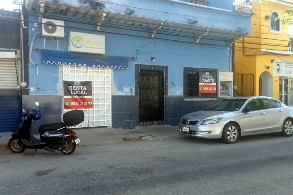 Ciudad del Carmen, donde la sensación térmica pueden superar 45 grados centígrados, era una comunidad pesquera que se transformó por el boom petrolero en la región, aquel con el que se administraría la abundancia a finales de la década de los 70.