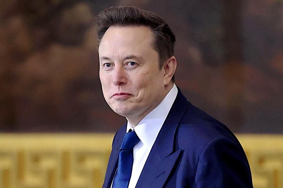 Musk afirmó que el proyecto perjudica gravemente a las industrias del futuro.