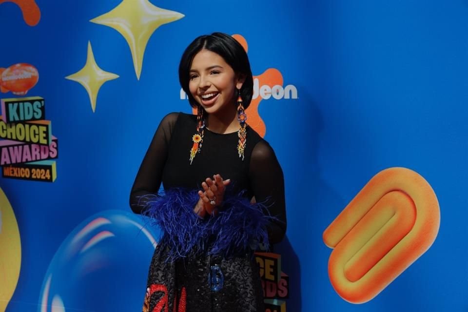 En esta ocasión, la cantante también asumió el rol de productora ejecutiva y estuvo a cargo de un colectivo de compositoras mexicanas.