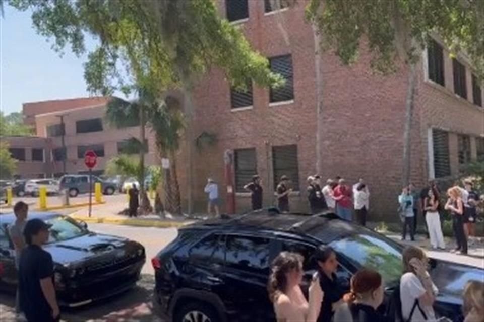 Al menos cuatro personas resultaron heridas en un tiroteo en la Universidad Estatal de Florida en Tallahassee; tirador habría sido detenido.