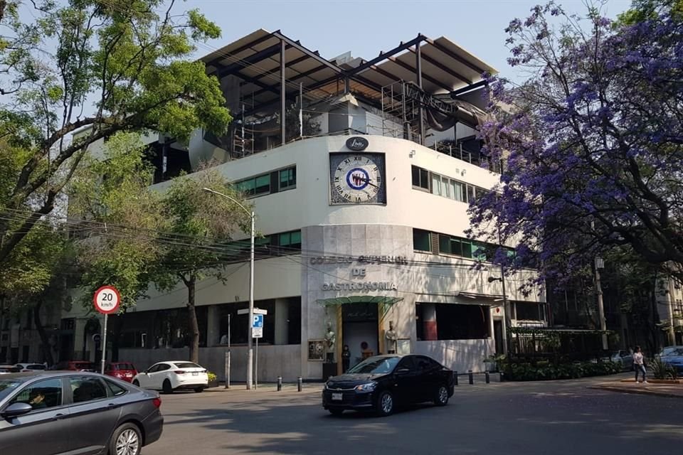 El predio actualmente alberga el Colegio Superior de Gastronomía, pero se busca que albergue un hotel y un restaurante.