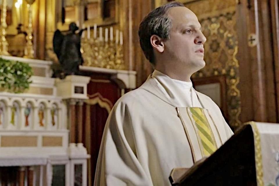 Rodrigo de la Serna interpretó al Papa Francisco.