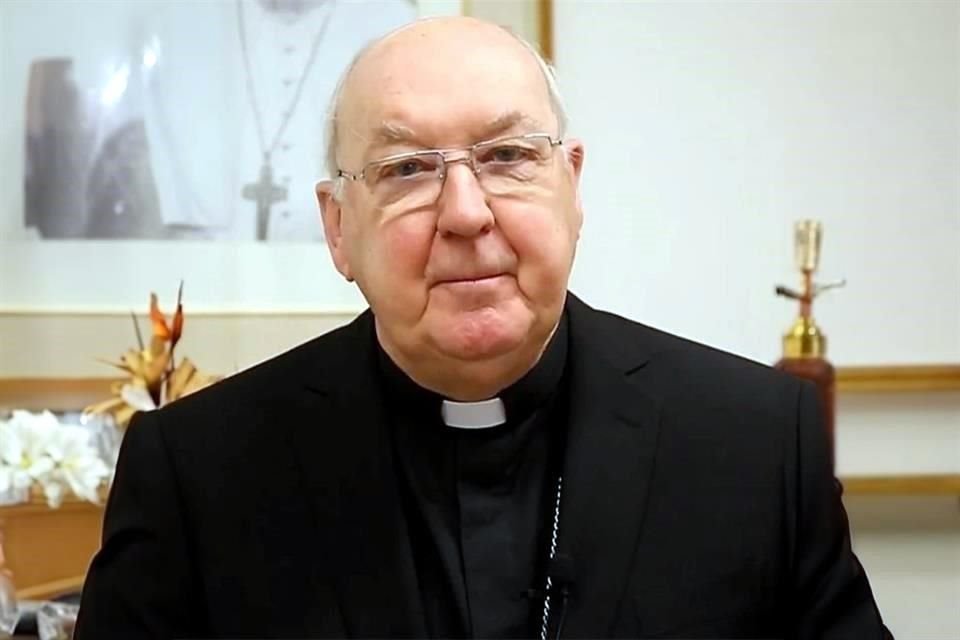 Después de su ordenación sacerdotal en 1978, Kevin Farrell llegó a la UDEM, donde fue capellán del Movimiento Regnum Christi.